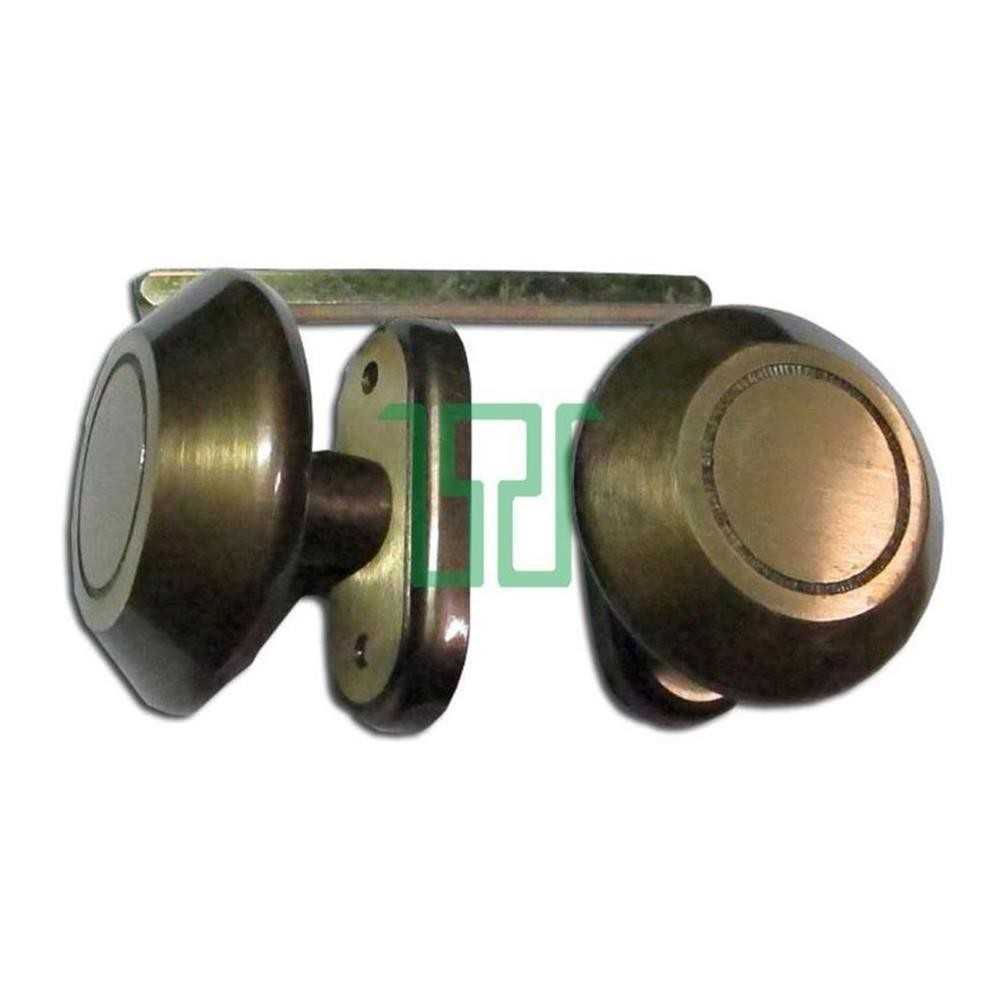 Coppia pomoli 67 con quadro e rosetta yale per portoncino - tina